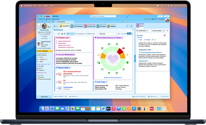 Epic MyChartの電子カルテが表示されているMacBook Pro