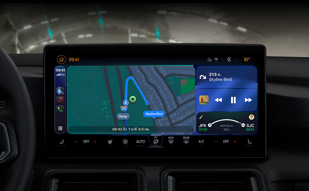 CarPlay ในรถแสดงเส้นทางในแอปแผนที่, Apple Music, ข้อมูลเที่ยวบิน และวิดเจ็ตต่างๆ