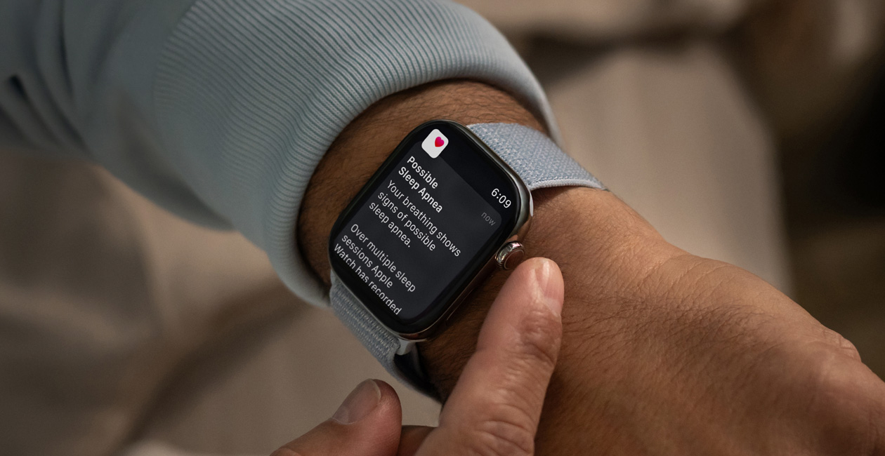 Et Apple Watch viser en notifikation om mulig søvnapnø.