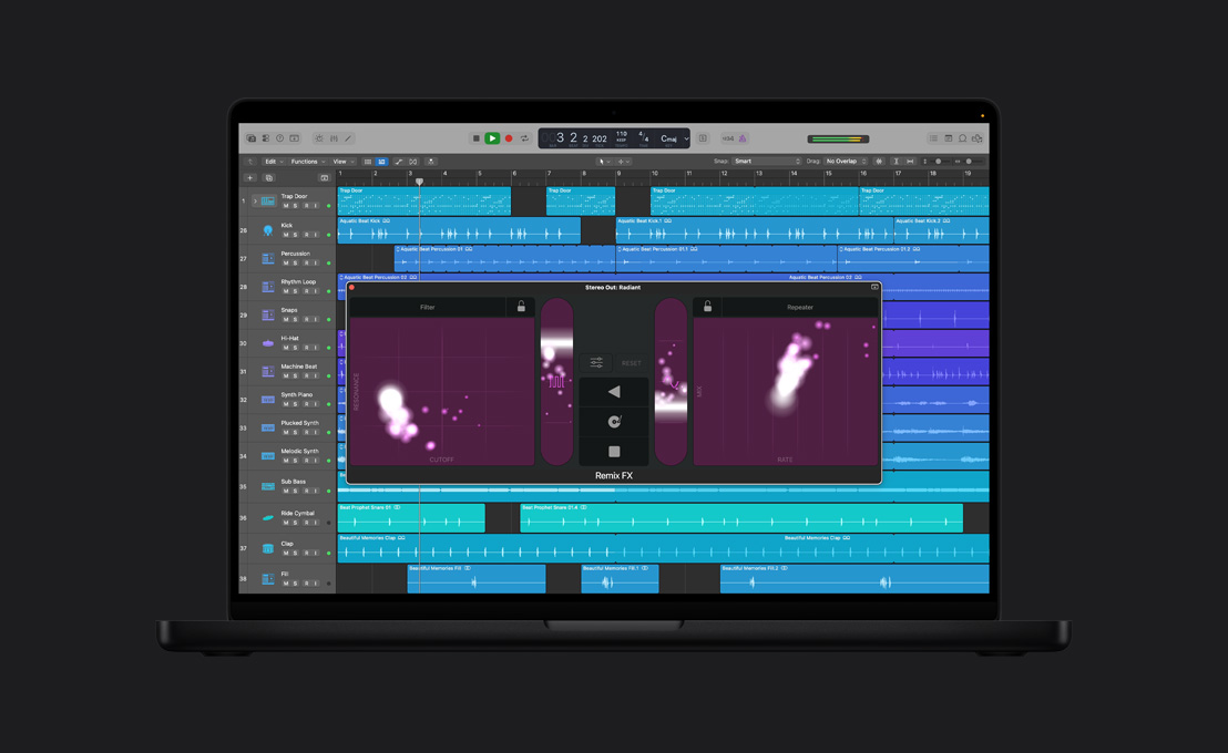 Pantalla de una MacBook Pro de 16 pulgadas que muestra una ventana de Remix FX, ventana de Stereo Out: Radiant, opción Filtro a la izquierda y opción Repetidor a la derecha, con destellos de luces moradas